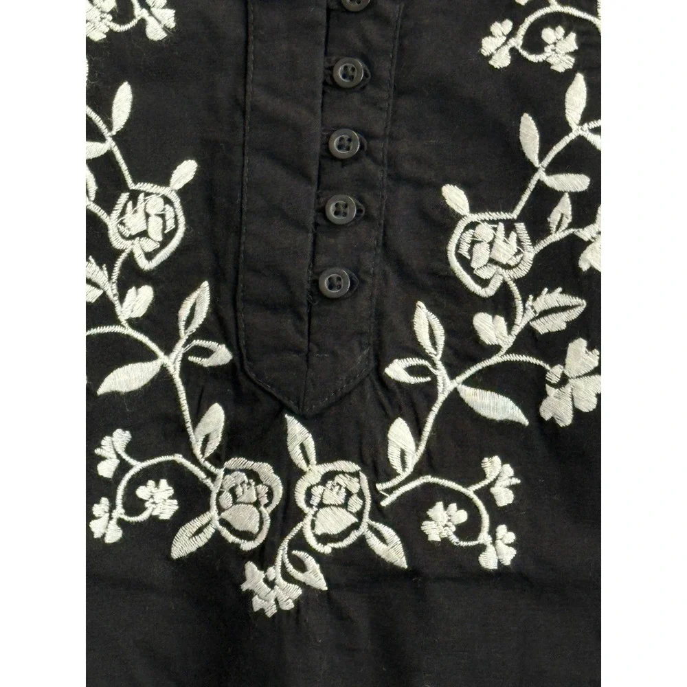 Basic Editions‎ Women's Blouse Size M Black White Floral Embroidery Cotton Shirt